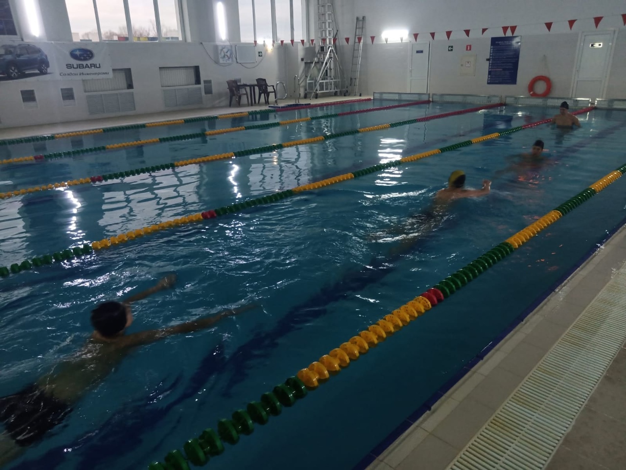 Продолжается обучение плаванию наших студентов